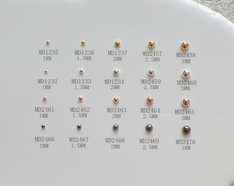 Circa 100 pezzi/sacchetto Mini borchie rotonde a forma di mezza sfera in metallo per nail art in metallo decorativo