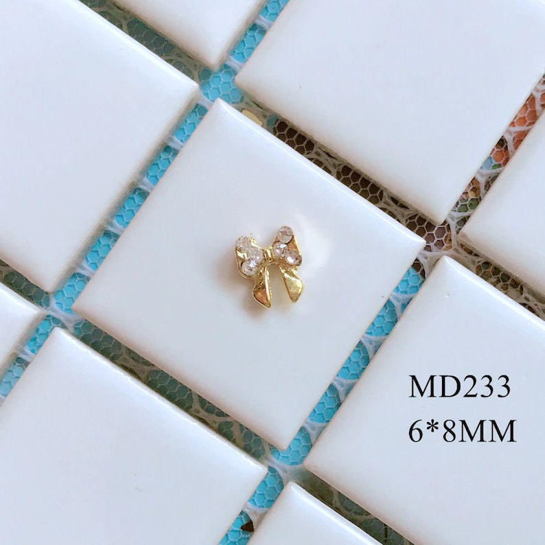 5pcs Fancy Metal 3d Charms Metal Decoration with Rhinestone Bow with Pearls and Rhinestone Nail Art Decoration Cellphone Decoration MD233