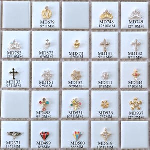 5 stks Fancy Metalen 3d Bedels Metalen Decoratie met Strass Kroon Kruis Diamant Sneeuwvlok Nail Art Decoratie Mobiel Decoratie: