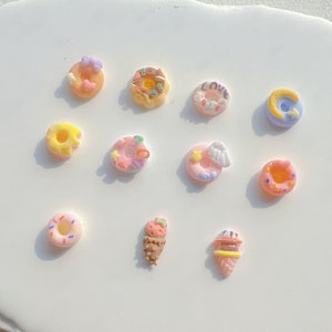 30pcs/bag Donuts Sweets Ice Cream Resin Cartoon Deco Nail Art Decoration Nail DIY Deco