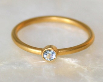 Aquamarine and 18k gold matte finish stacking ring, Solitaire aquamarine ring, Engagement ring