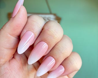 Unghie finte Baby Boomer | Unghie finte rosa e bianche | Manicure elegante e naturale | Unghie fatte a mano e riutilizzabili