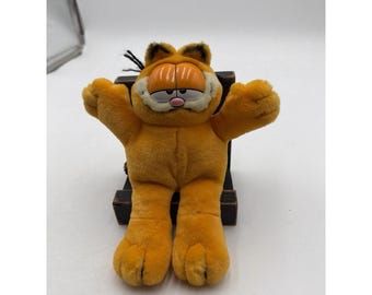 Vintage 1978 Garfield the Cat by Jim Davis 6" Beanbag Plush by Paws/Fine Toy Co