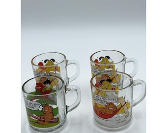 Vintage GARFIELD 1978 McDonalds Glass Multicolor Coffee Mug Cup Set of 4