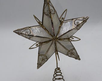 Adorno vintage para árbol de Navidad con forma de estrella dorada de concha de capiz y filigrana dorada de doble cara.