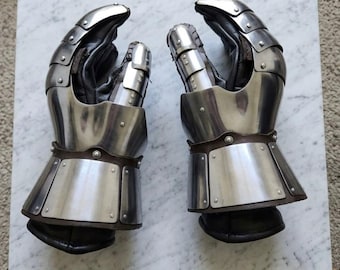 Medieval Steel Gauntlet Armor Gloves – Handmade Knight Arm Protection – LARP, Reenactment, Cosplay, SCA Costume