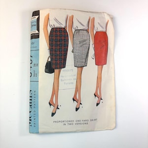 McCall's 8467 - 1966 Damesrok - maat 28