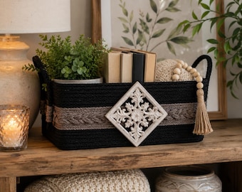 Luxe handgemaakte opbergmand van zwart touw | Opberger boho boerderij | Decoratieve plankmand met gesneden houten accent | Ingang: