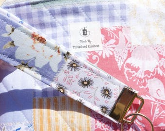 Personalized Floral Quilted Wristlet Pouch Small Zipper Bag for Purse Organization Gift for Mom or Her
