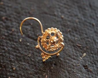 Nose stud - magic flower - nose jewelry - 14k gold nose stud - stud - gold jewelry - yellow gold - tragus