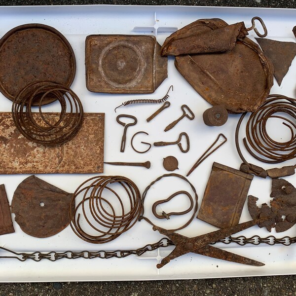 Rusty art junk craft supplies desert find sculpture materials