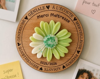 Personalized magnet with scented wax melt – Gift for Teacher, Nanny, Teaching Assistant, Educator