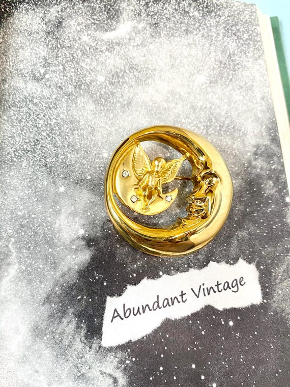 Vintage Crescent Moon Brooch, Angel & Man in the Moon 90s-2000s New Old Stock Pin, Designer 18kt Gold Plated Costume Jewelry View 2