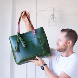 Green leather tote bag outlet