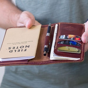 Cartera de cuero personalizada para notas de campo, funda para notas de campo, funda Moleskine, billetera para pasaporte, regalo personalizado, regalo hecho a mano para el Día del Padre.