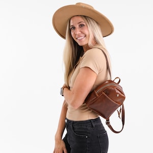 The Winnie Backpack Backpack / Leather Backpack Women / Backpack Purse / Mini Backpack / Tote Backpack / Small Backpack / Mini Backpack Pecan