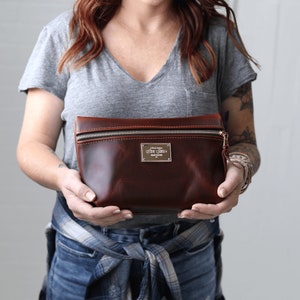 Make Up Bag, Coin-purse, Full-Grain Genuine Leather, Travel bag, Bag For Women Oxblood