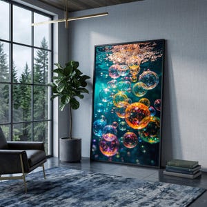 Op de afbeelding: Een groot rechthoekig ingelijst kunstwerk aan de muur met een levendige onderwaterscène vol talloze doorschijnende, veelkleurige bellen in tinten oranje, blauw, roze en geel, tegen een diepe blauwgroene en donkere achtergrond.