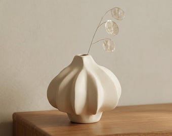 Organic Sculptural Ceramic Vase, Scandinavian Minimalist Decor, Modern Neutral Home Accent