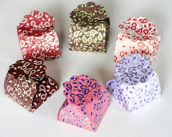 Favor boxes -Set of 10 Fold-able small favour box party favors