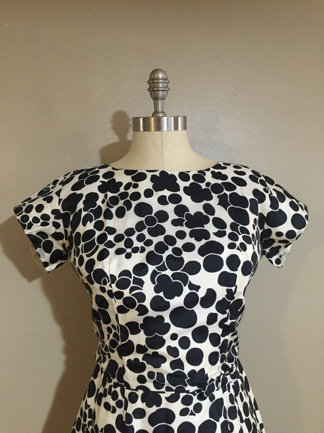 60s Wiggle Dress With Mod Black and White Floral Print - Etsy