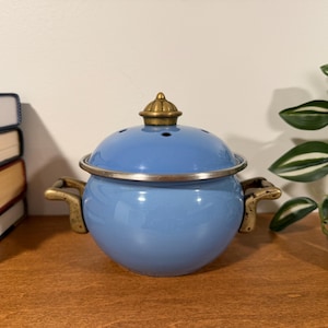 Vintage Blue Enamel Small Lidded Vented Garlic Keeper Potpourri Simmer Pot