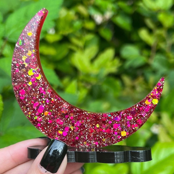 Size Queen - Crescent Moon and Cloud Ring Holder – Glitter Jewelry Organizer – Epoxy Resin - Home Decor - Engagement Ring Display