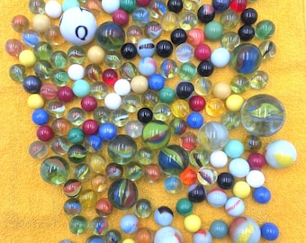 Vintage Mixed Colored Swirl Glass Marble Lot Of Marbles Unresearched