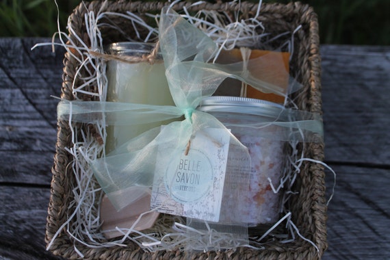 Seagrass Basket Deluxe Gift Set-Spa Set-Bridesmaid Gift-Maid of Honor-Mother of the Bride Gift -Belle Savon Vermont Il_570xn