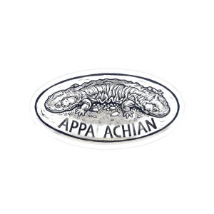 Peut inclure: Autocollant ovale avec une illustration en noir et blanc d'une salamandre. Le mot "Appalachian" est écrit en dessous. L'autocollant a un fond blanc.