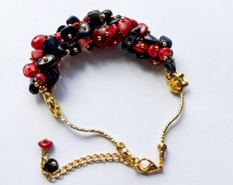 Bracciale con pietre rosse e nere / Bracciale con perline fatto a mano / Regalo per lei