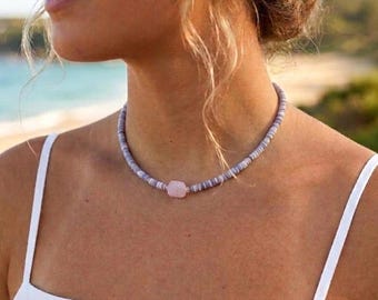 Collar minimalista de cuarzo rosa con cuentas / Gargantilla delicada de lavanda / Collar de cristal con piedra del amor