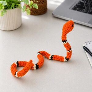 Poseable Crochet Snake, Bendable Handmade Snake Plush with Wire Core, Snake Lover Gift, Reptile Desk Decor, Amigurumi Snake Fidget Toy