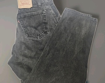 Vintage Levis Jeans 560 Size 36x30 Black Loose Fit Tapered Leg Classic USA 90s