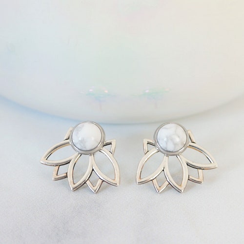 Milacolato 5 Pairs Hollow Lotus Flower Ear Jackets - Simple Chic Ear Studs For Women