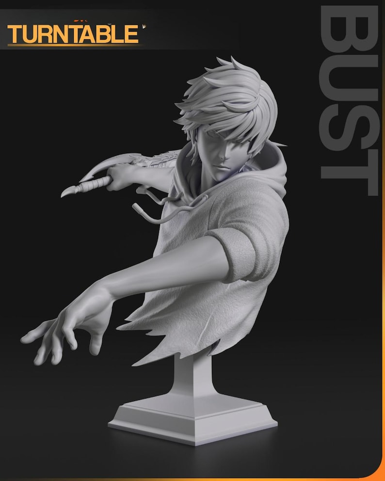 Puede incluir: Un busto gris monocrom&aacute;tico de un personaje con cabello puntiagudo, vistiendo una sudadera con capucha. La figura est&aacute; posada con un brazo extendido hacia adelante y el otro sosteniendo un objeto afilado. El texto TURNTABLE y BUST es visible.
