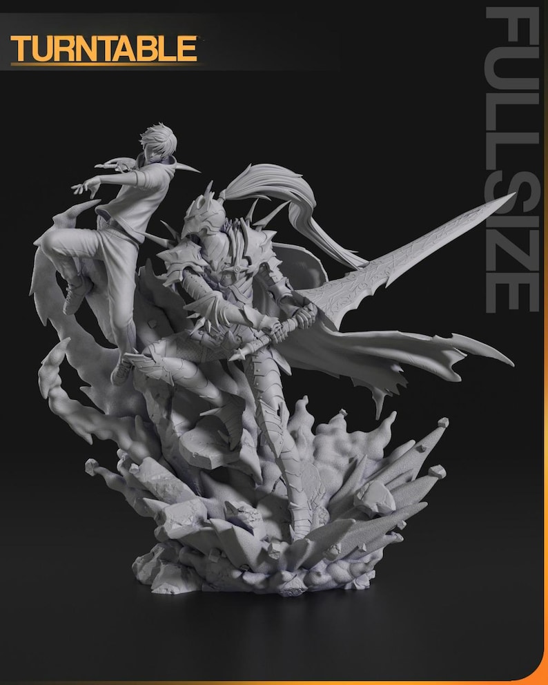Puede incluir: Una figura de resina gris monocrom&aacute;tica que muestra dos personajes en una pose de combate din&aacute;mica. Uno lleva una armadura ornamentada con p&uacute;as y empu&ntilde;a una gran espada, mientras que el otro est&aacute; en posici&oacute;n de salto. La base simula humo.