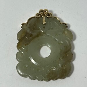 Vintage Carved Jadeite and 14K Yellow Gold Pendant