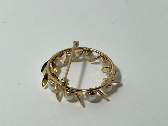 14K Gold Wreath Brooch with Pearls - image 3