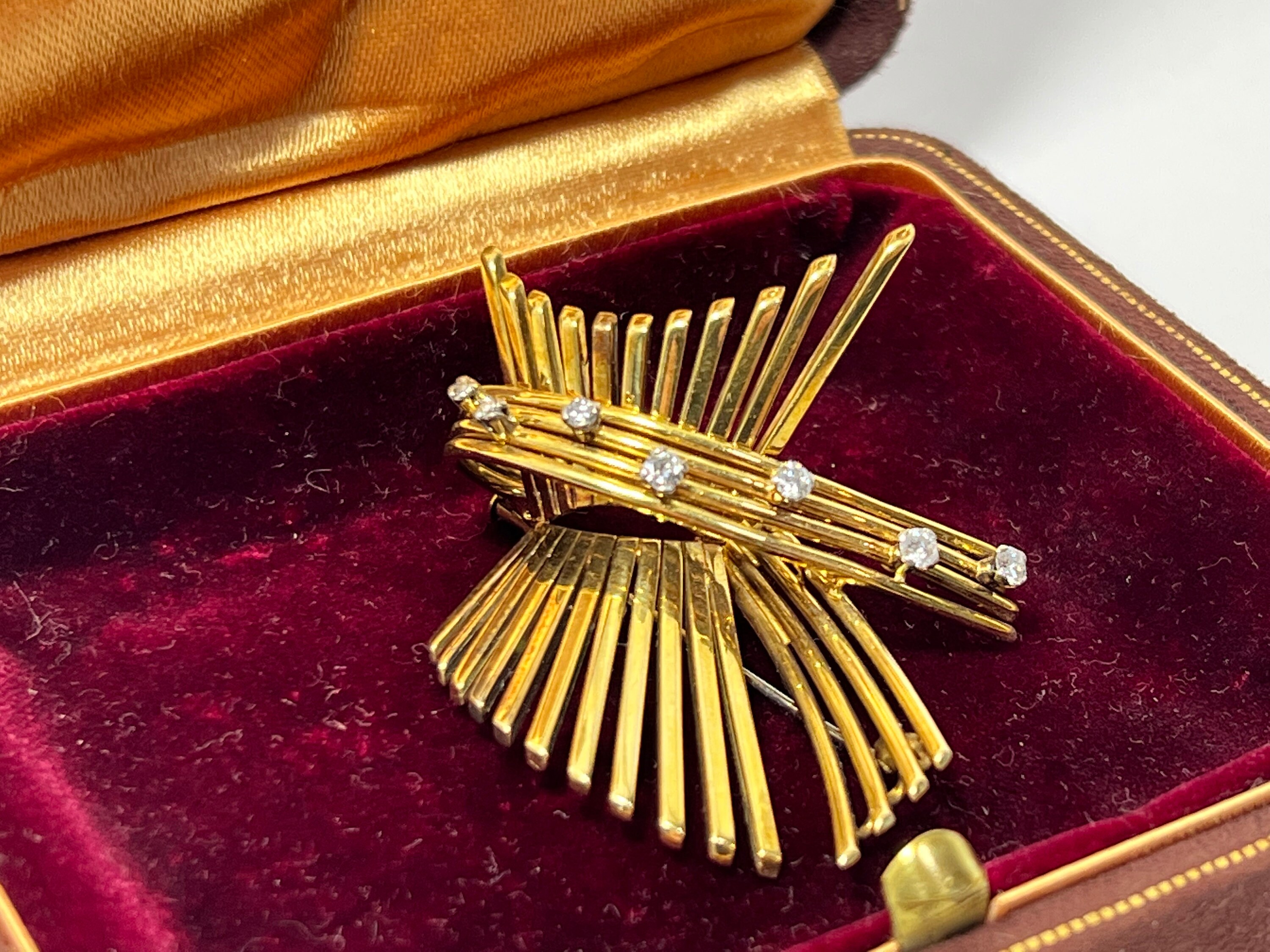 Gubelin 18 Karat Yellow Gold Diamond Brooch - Etsy