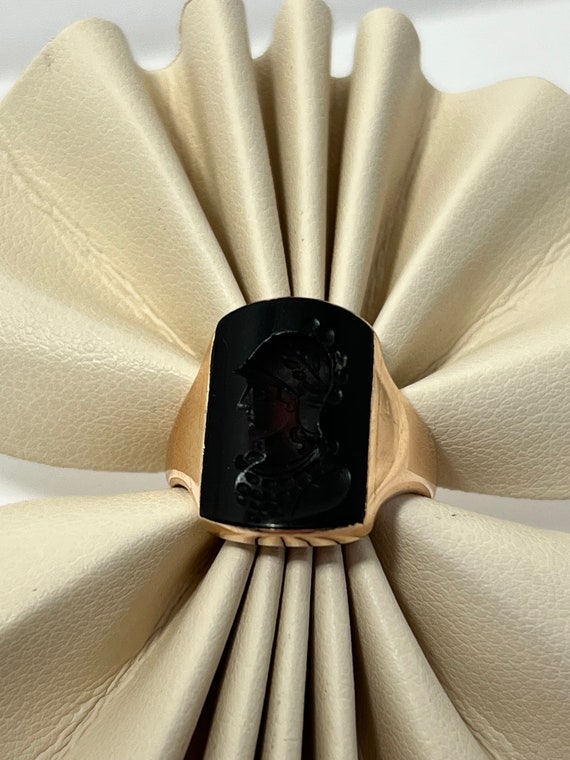 Vintage 14K Rose Gold Cameo Ring - image 4