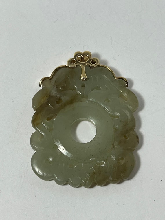 Vintage Carved Jadeite and 14K Yellow Gold Pendant