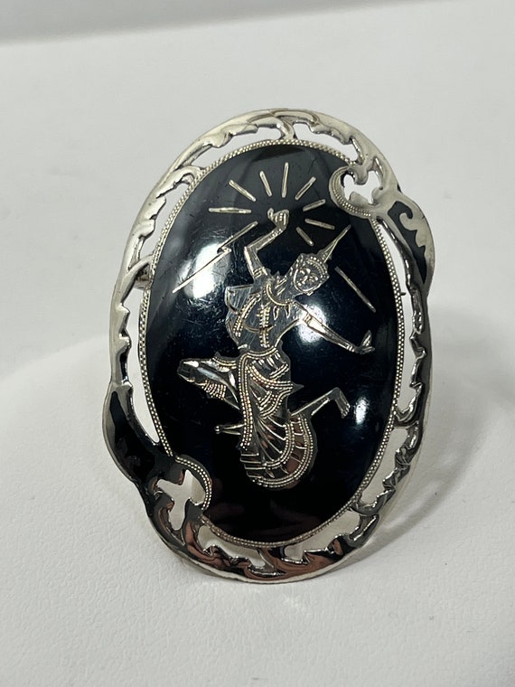 Silver siam cheap