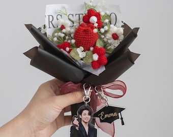 Custom Tulip Crochet Flower Bouquet with Graduation Keychain | Handmade Crochet Flower Bouquet Personalized Gift