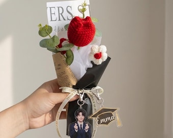 Tulip Crochet Flower Bouquet with Personalized Acrylic Graduation Keychain | Handmade crochet flower bouquet Gift