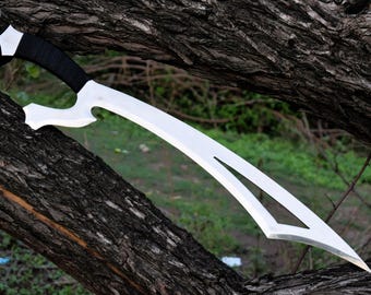 Custom Handmade Klingon Kur'leth Replica – Forged Carbon Steel Sci-Fi Sword
