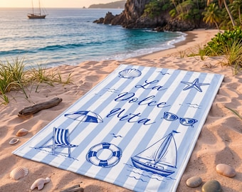 Gepersonaliseerde strandlaken, La Dolce Vita zomerhanddoek, gestreepte badhanddoek kust, aangepast vakantiecadeau, cadeau 2026, strandcadeau bruidsmeisje