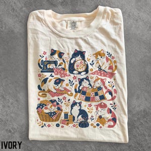 Nähkatzen-Shirt, Quiltkatzen-T-Shirt, Geschenk für Näherinnen, Bastelkatzen-T-Shirt, Retro-Näh-Shirt in bequemen Farben