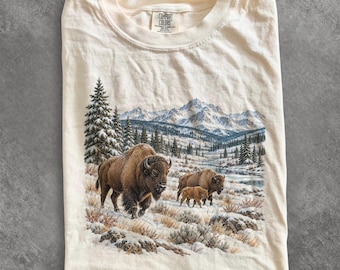 Maglietta invernale anni '90 con bisonte, maglione vintage con bufalo, maglietta con famiglia di bisonti delle nevi, maglietta con tema natura montana, felpa unisex con animali del West