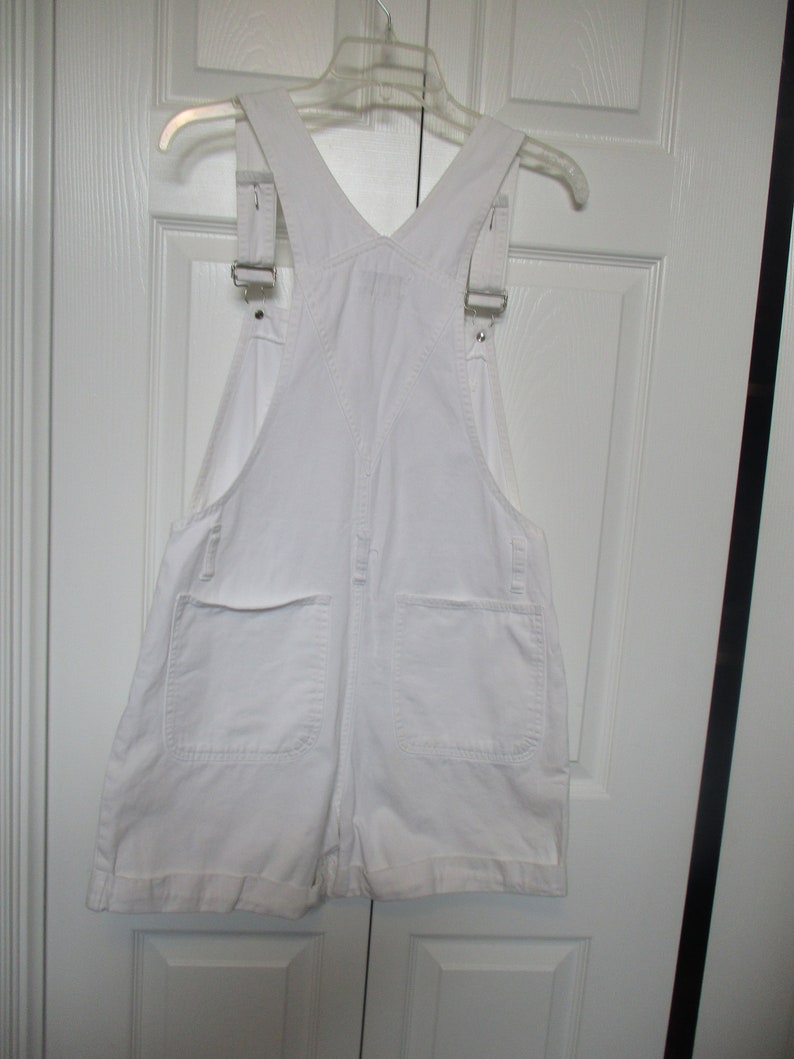 Women\u2019s Vintage Contempo Casuals bib Overall shorts Size S white cuffed 30X3 12